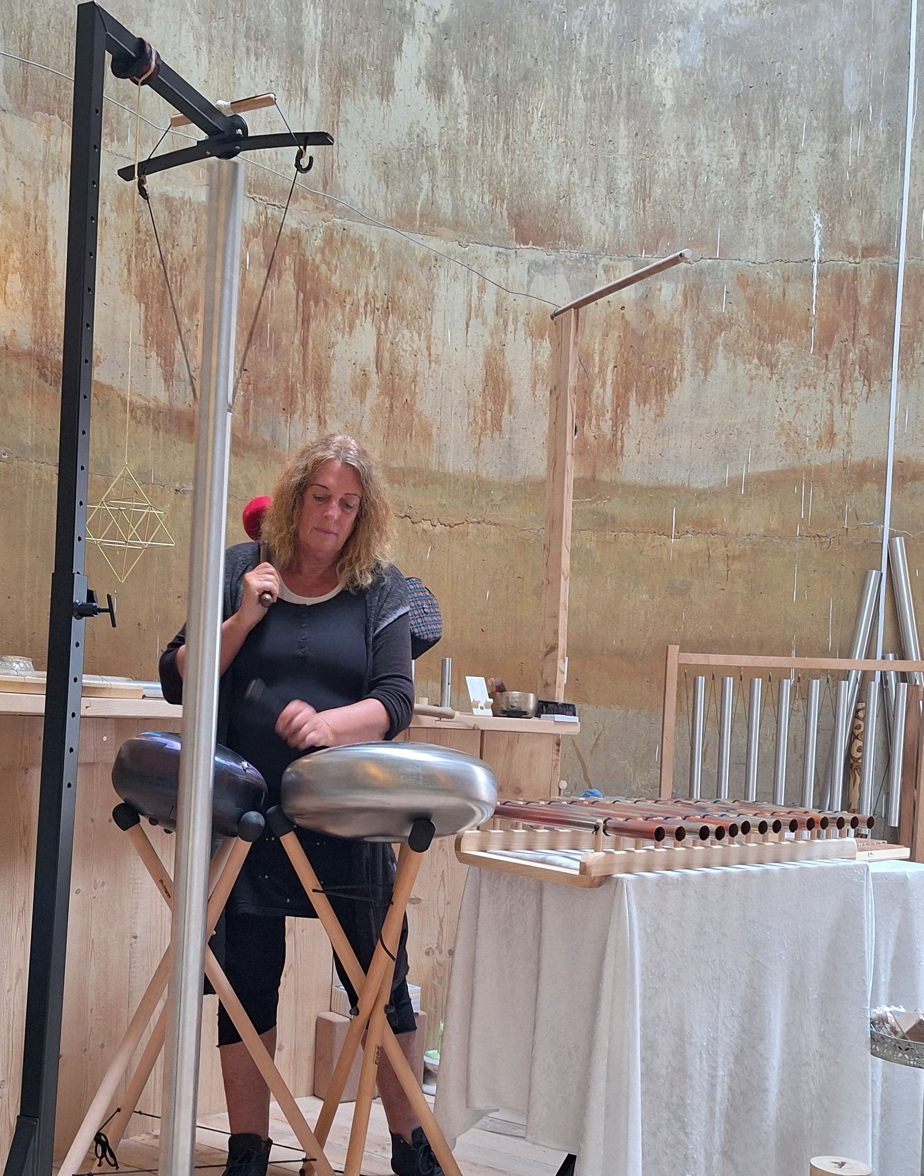 Klangturm Besthans Urklang www.urklangraum.com