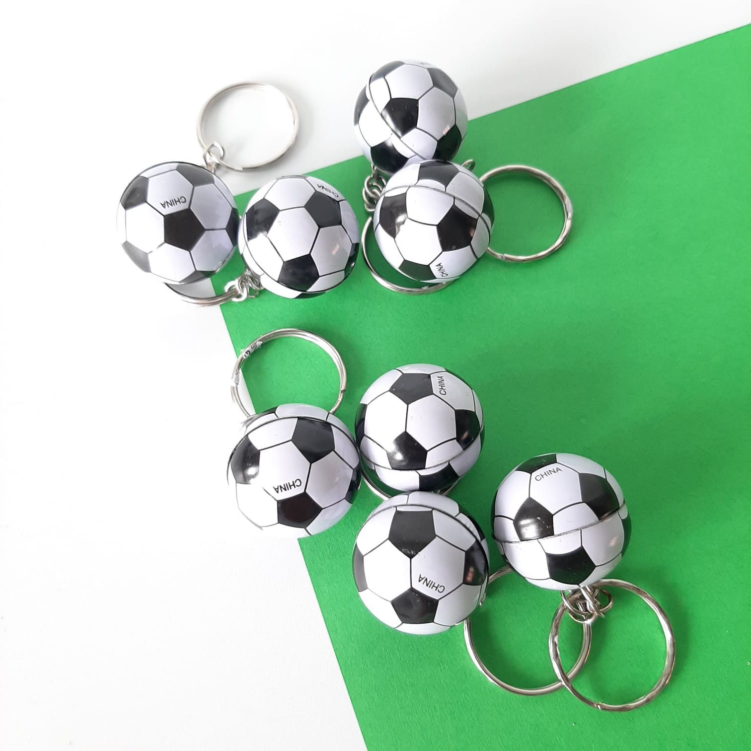 Sleutelhanger voetbal metaal