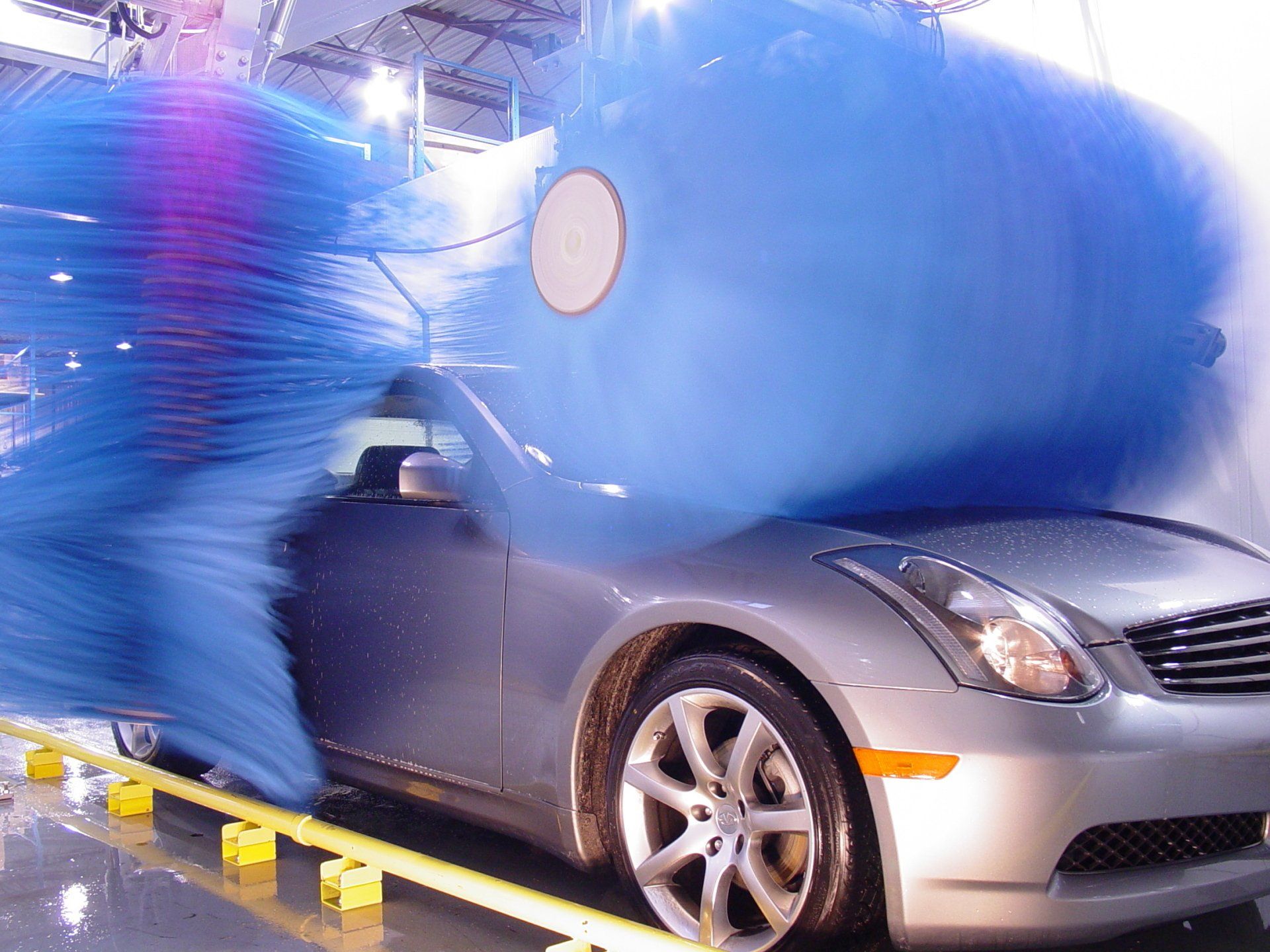 Tandem Car Wash Sport Trac | Austin, TX | W.E.T. Inc.