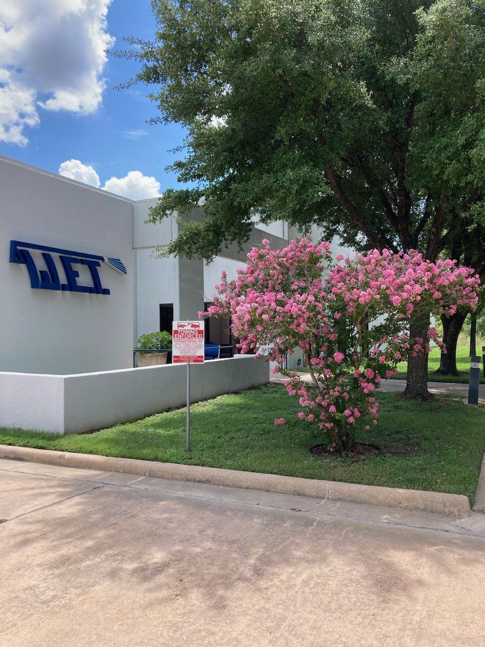 Company Building | Austin, TX | W.E.T. Inc.