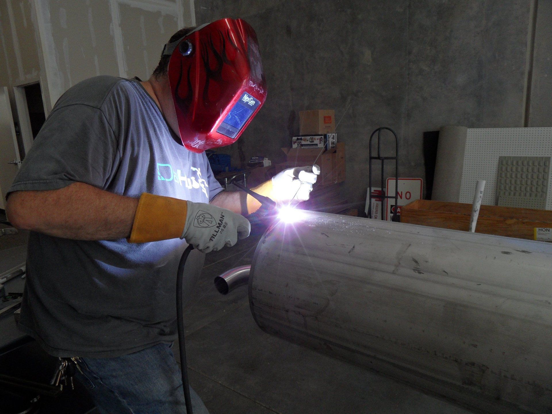 Man Welding - Kapolei, HI - Pac Pro Hawaii