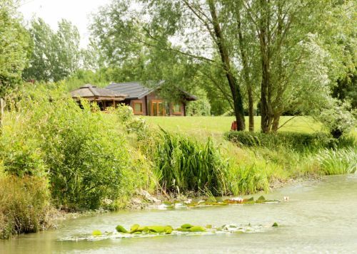 The Lodge Luxury Camping Cabin with Hot Tub | Bristol, Bath & Cotswolds