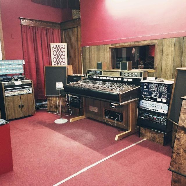 Red Room Sound Studio