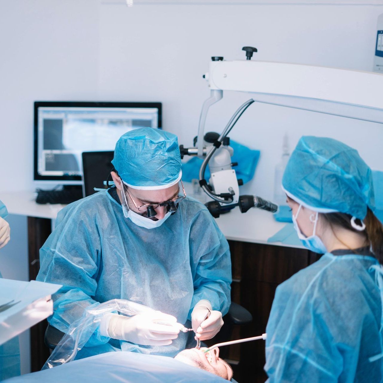 minimally invasive oral surgery