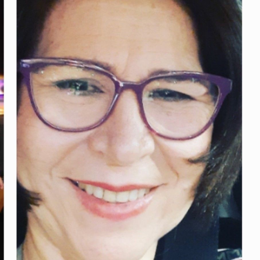 Testimonial Card Icon