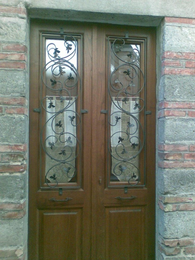 porta marrone chiaro