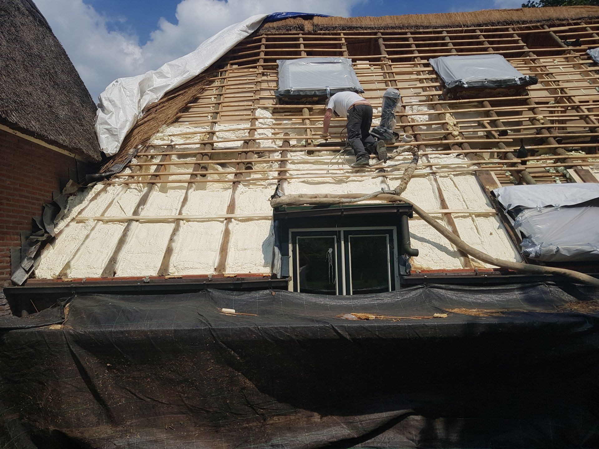 Dakisolatie naadloos gespoten