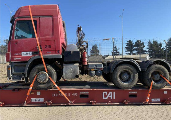 Constructuion Equipment loaded onto Flatrack