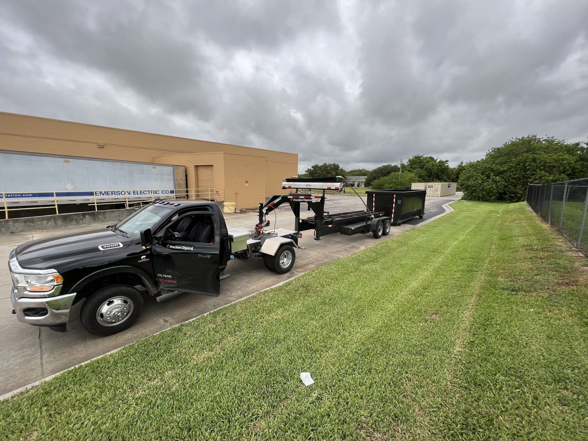 Maintaining Your Truck-Trailer Dumpster Set Up