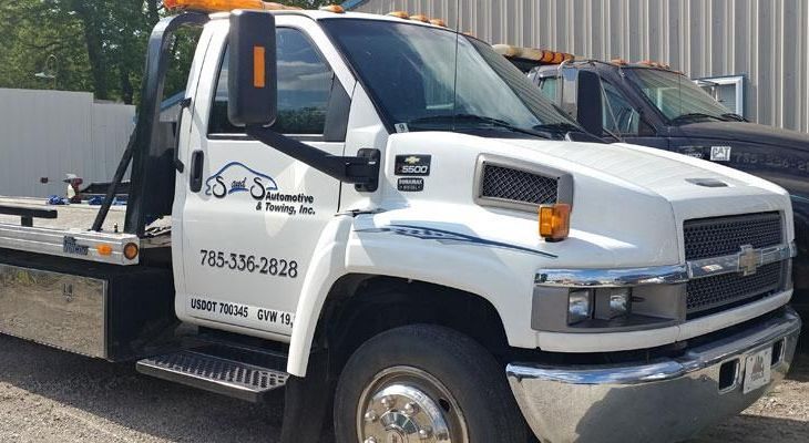 Towing | S&S Automotive & Towing