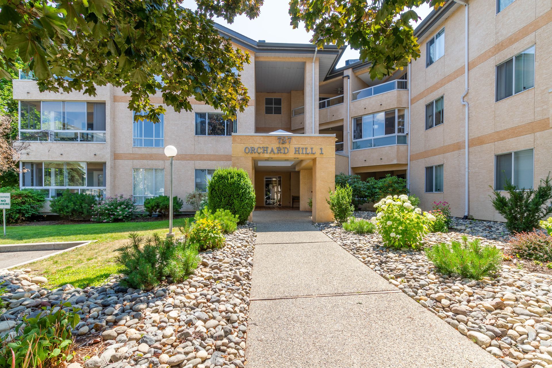 Exterior of an apartment building, 