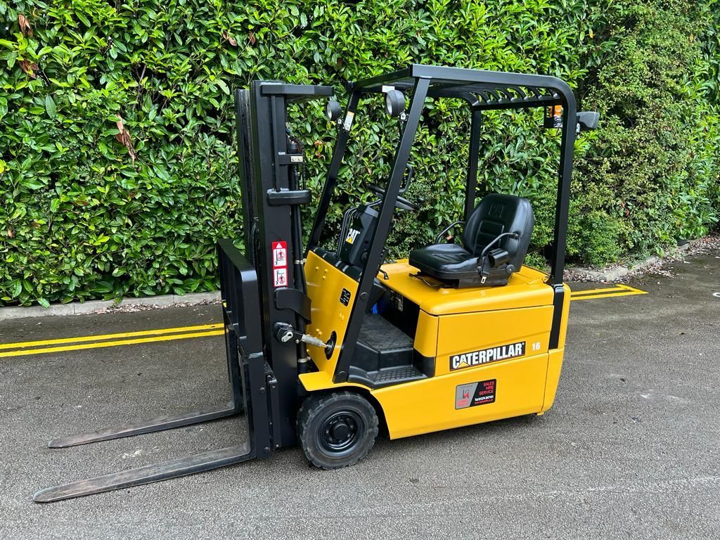 Commercial truck hire services across Bradford