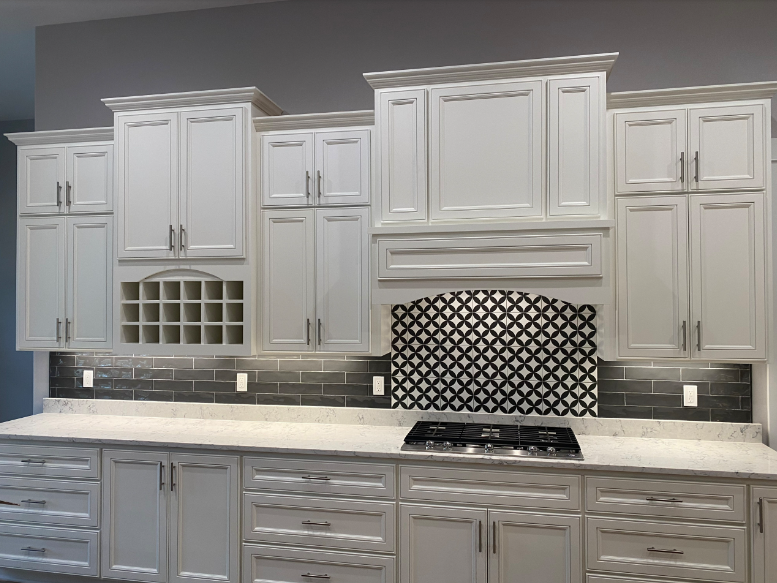 Kitchen With Black Graphite Tiles - Roseburg, OR - Hu Tile Inc.