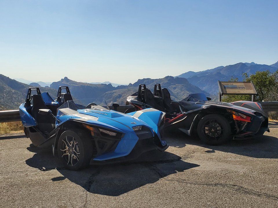 2 Polaris Slingshots parked at overlook in Tucson AZ