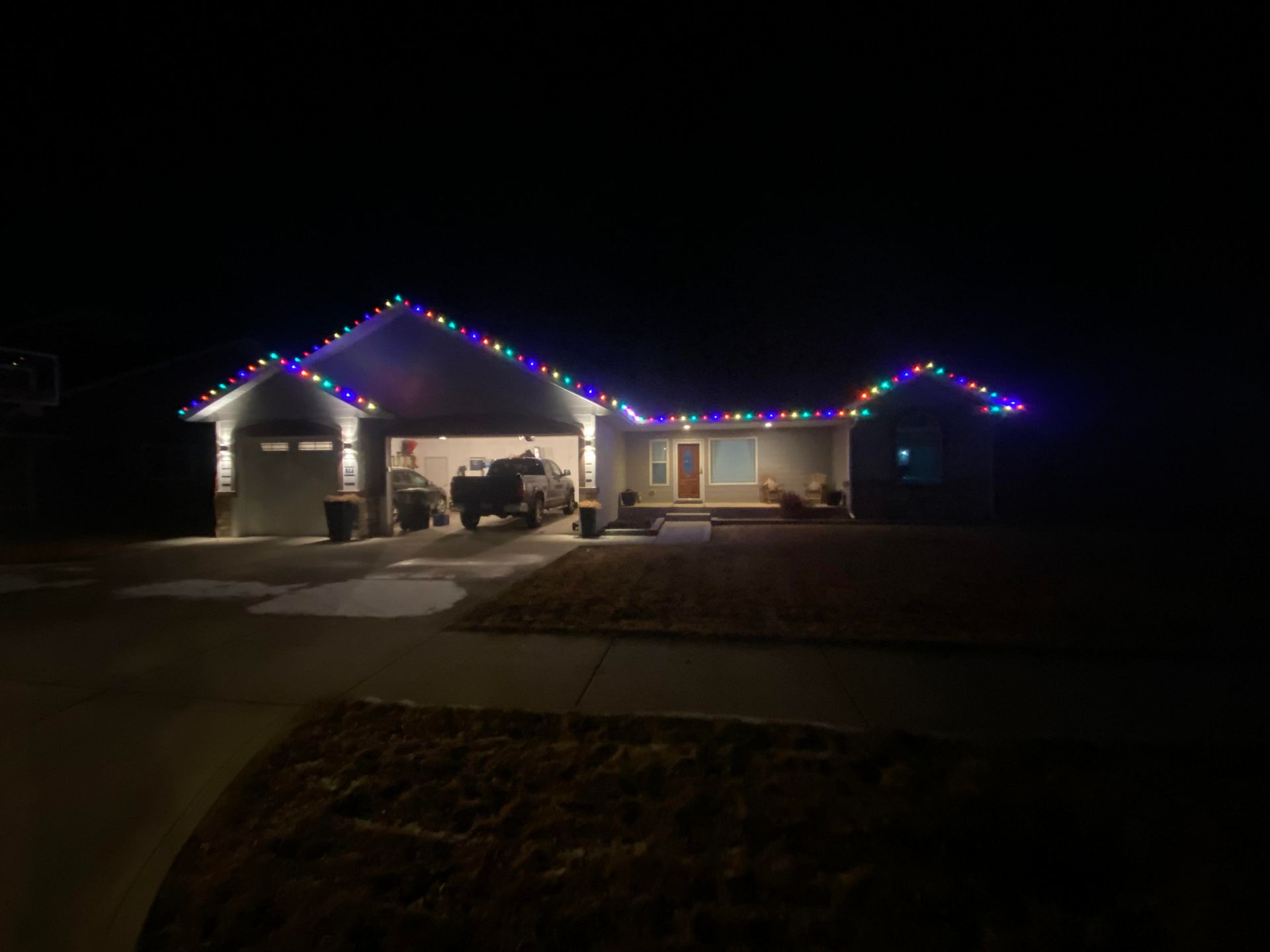 christmas light installers near me, local christmas light installers bozeman mt, bozeman holiday lighting