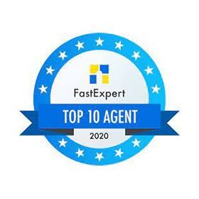 A blue and white badge that says `` fastexpert top 10 agent ''.