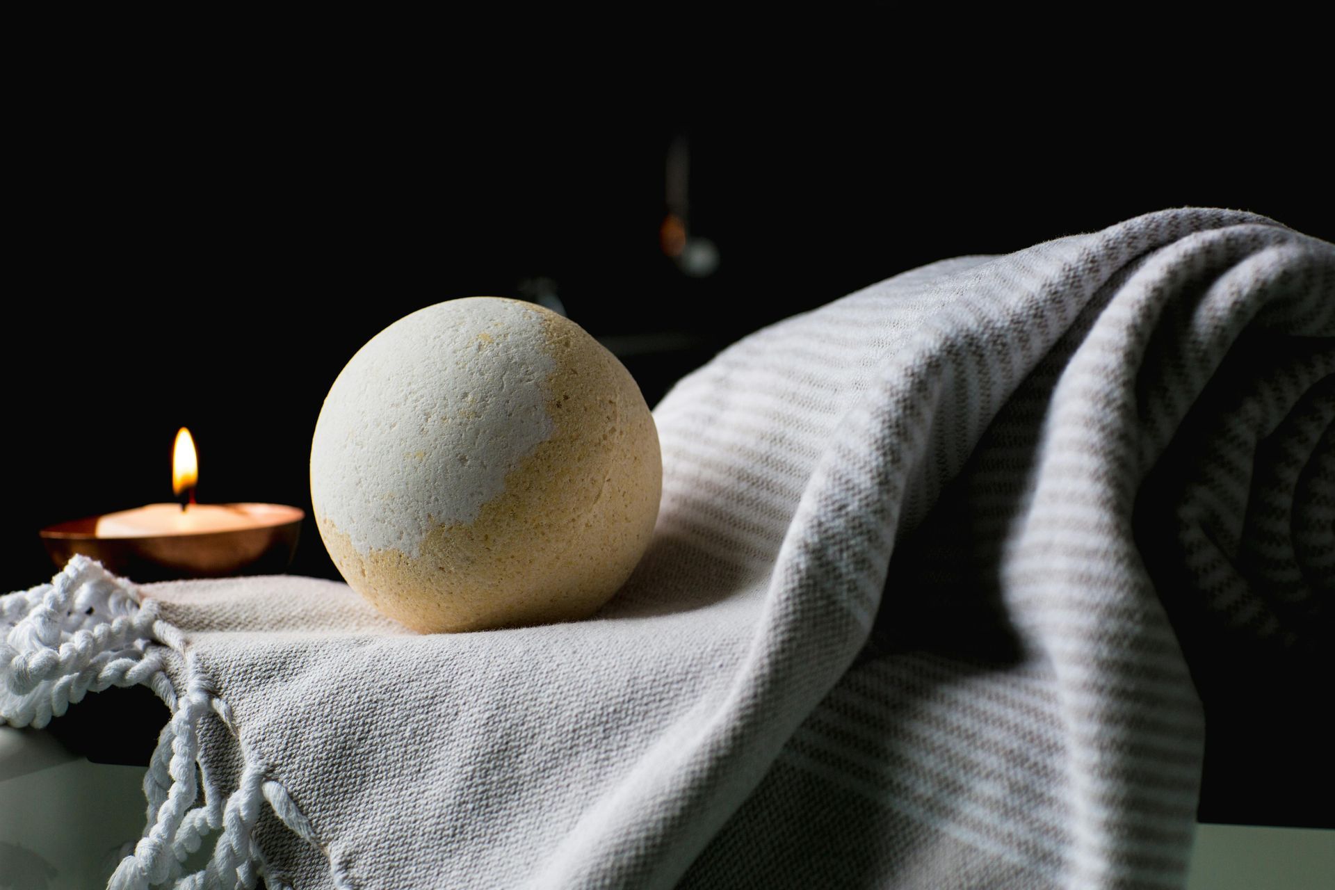 Signature Magnesium Bath Bomb