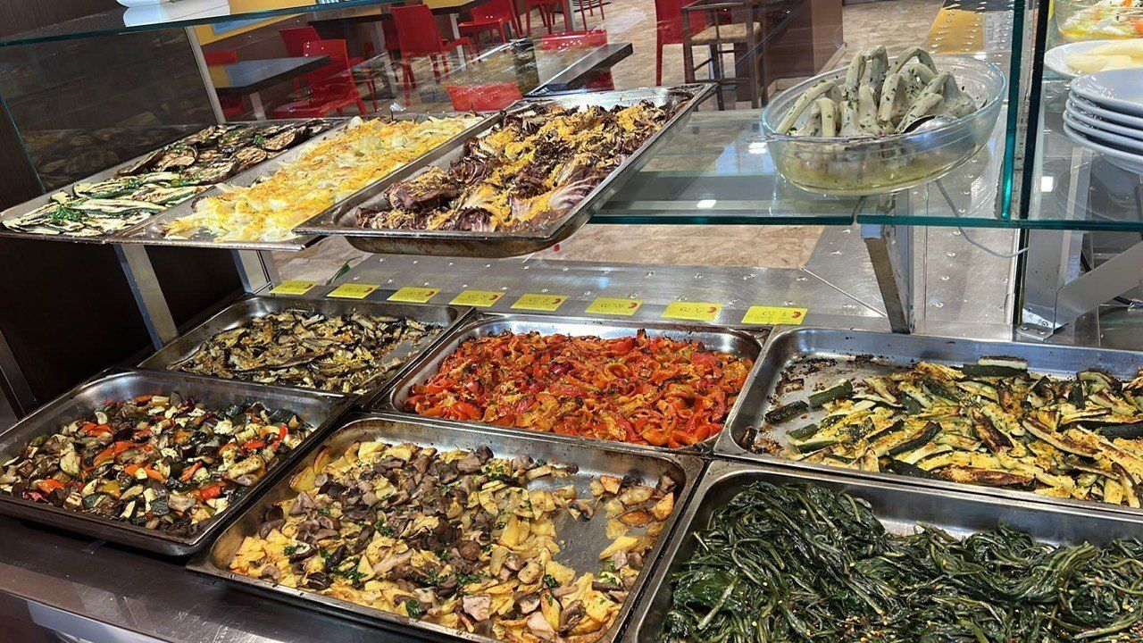 piatti del menu della tavola calda a Roma Eur - Il Tempio della Pizza