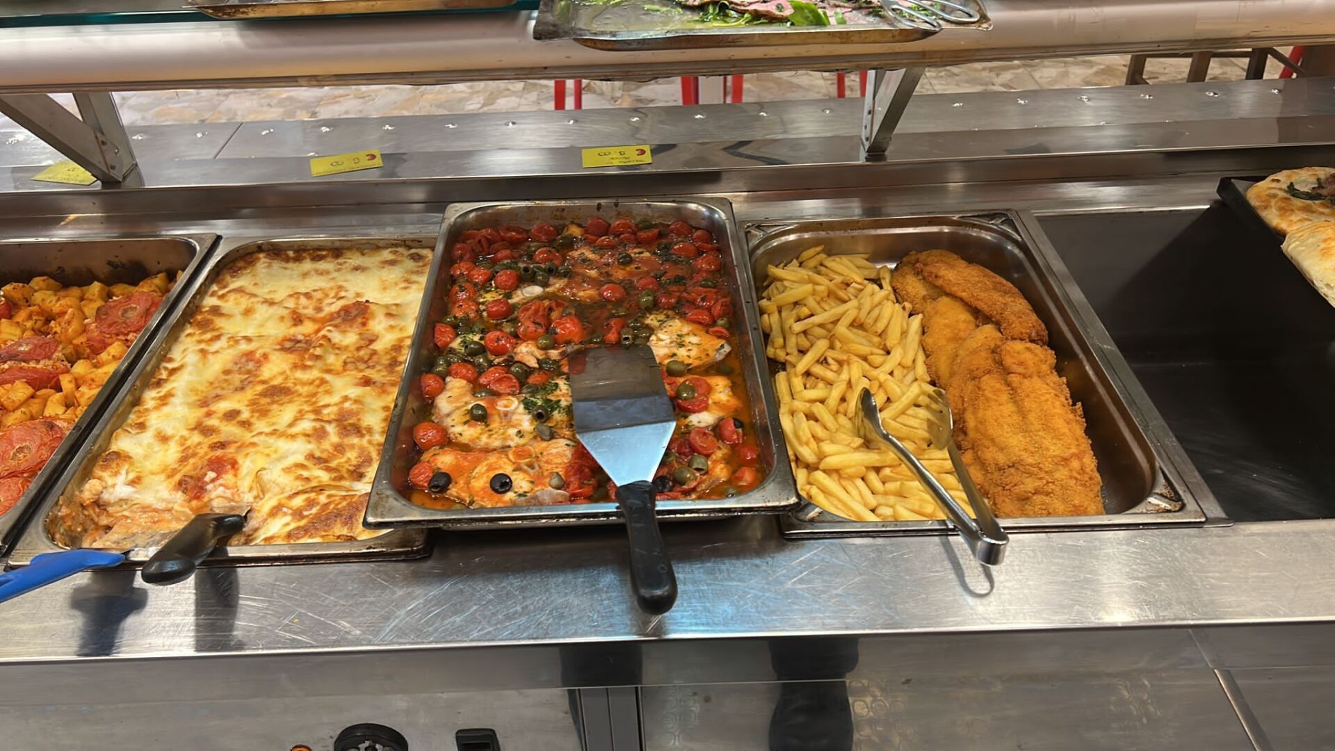 piatti del ristorante tavola calda a Roma Eur - Il Tempio della Pizza