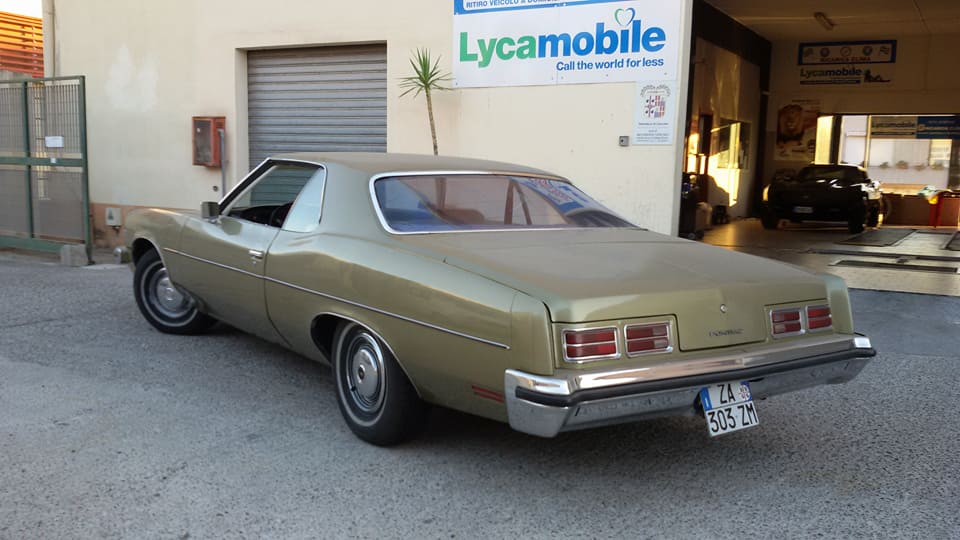 Auto vintage dopo la revisione