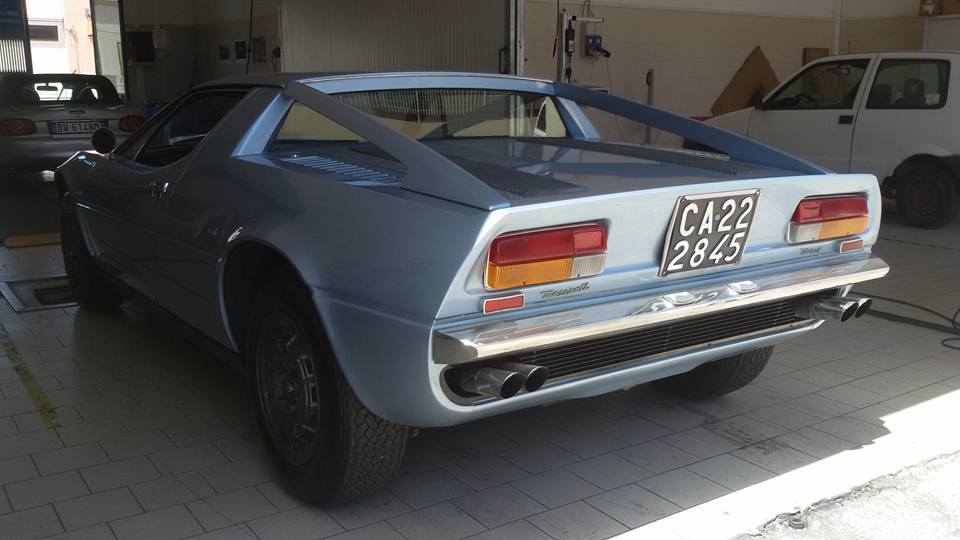 Veicolo sportivo dopo la revisione