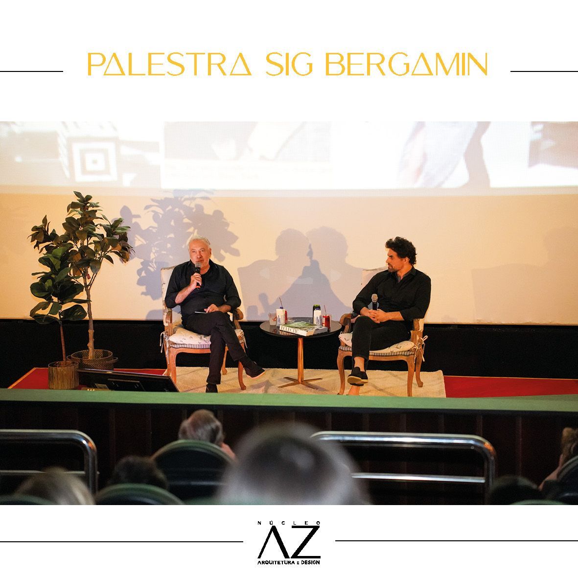 Um cartaz para palestra sig bergamin mostra dois homens sentados em um palco