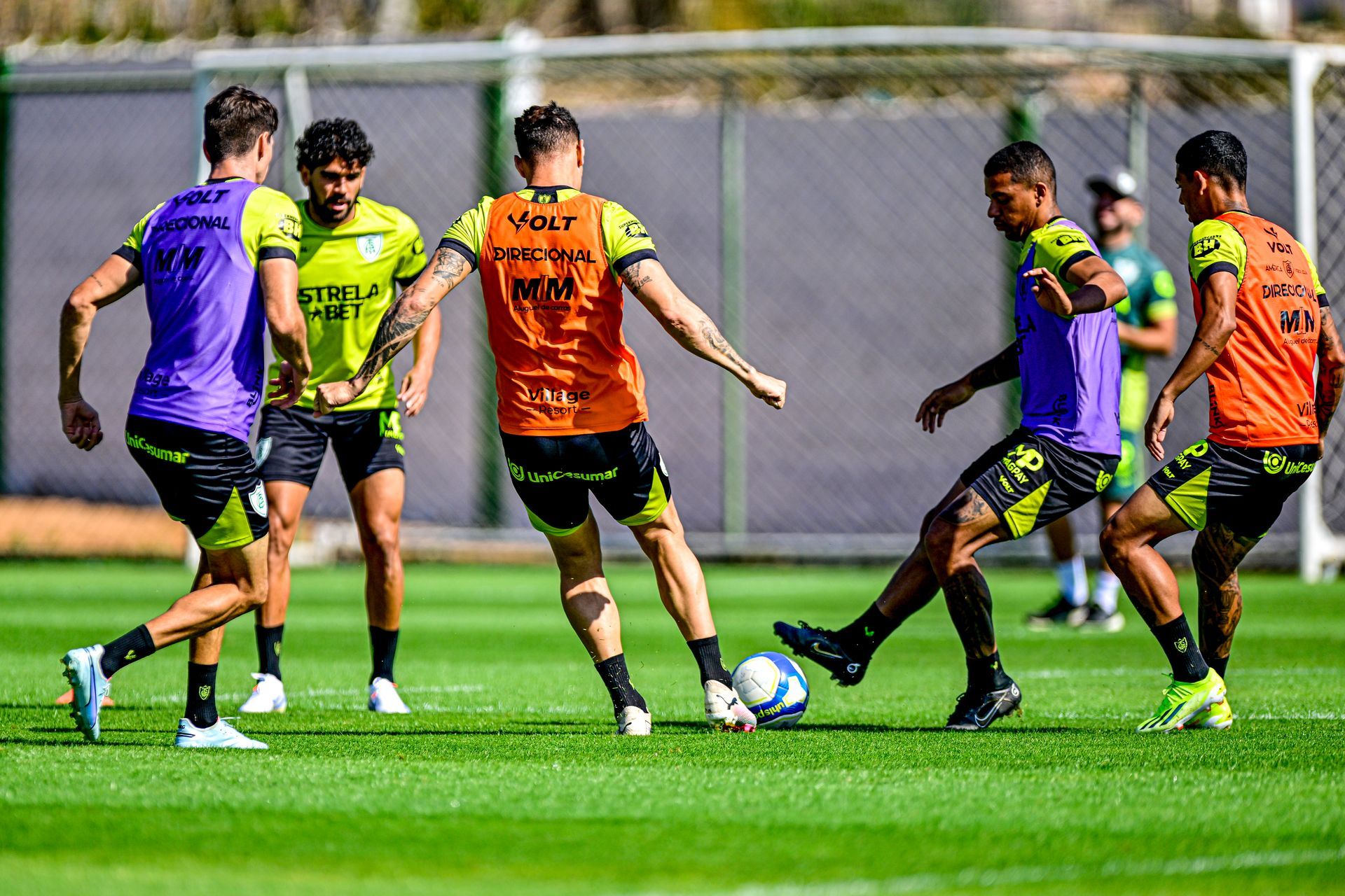 América enfrenta o Amazonas, em duelo inédito pelo Brasileiro