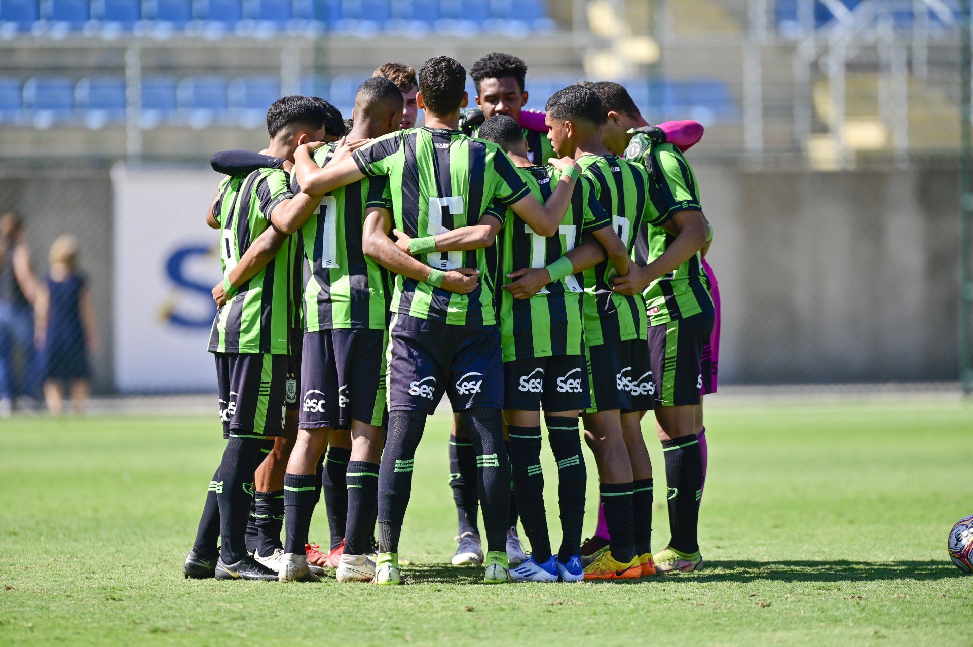 Coelhãozinho Sub-15 e Sub-17 vencem pelo Campeonato Mineiro e estão classificados para a próxima fase