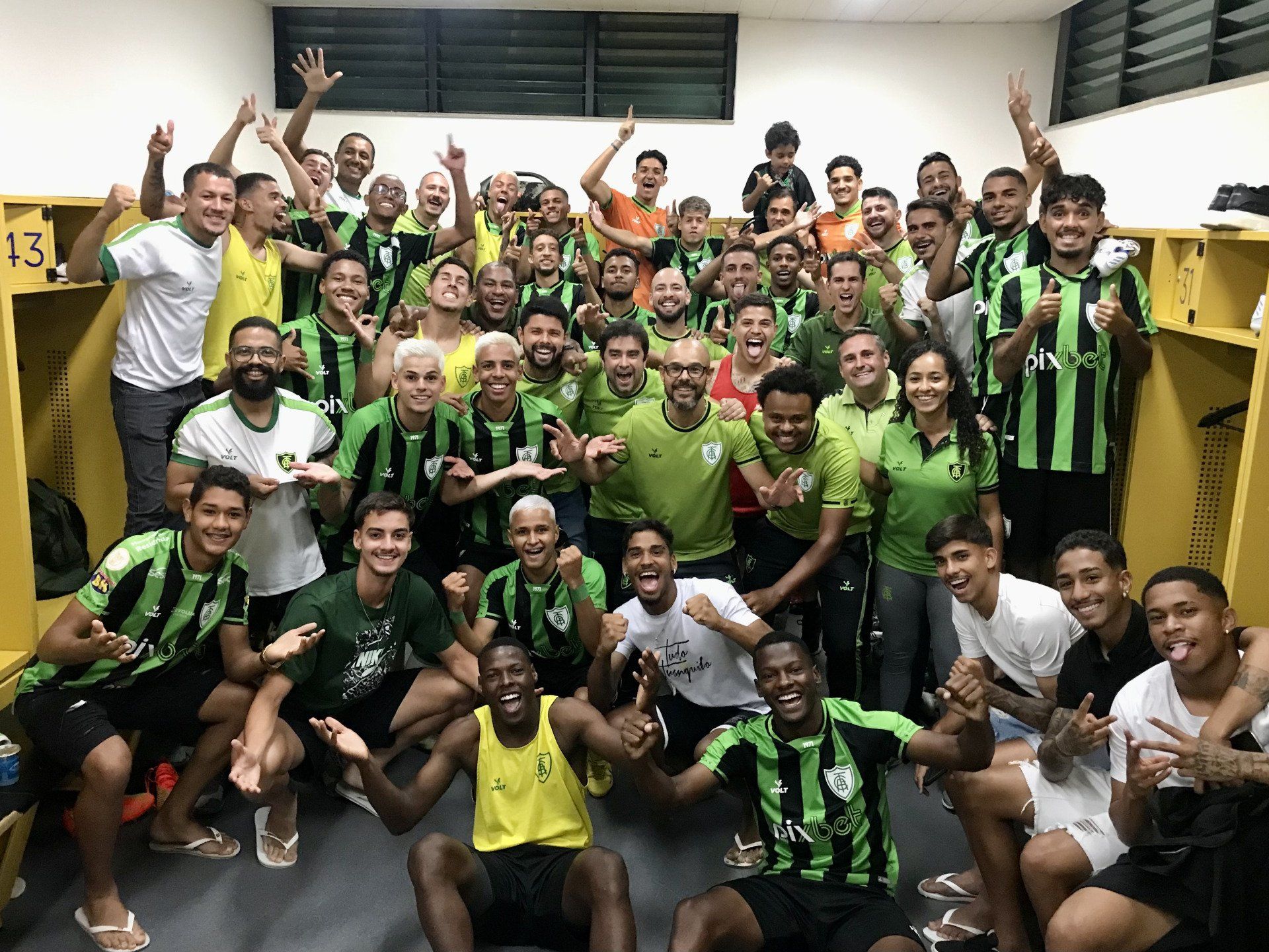 Coelhãozinho Sub-20 reverte placar do jogo de ida e garante vaga na semifinal do Mineiro