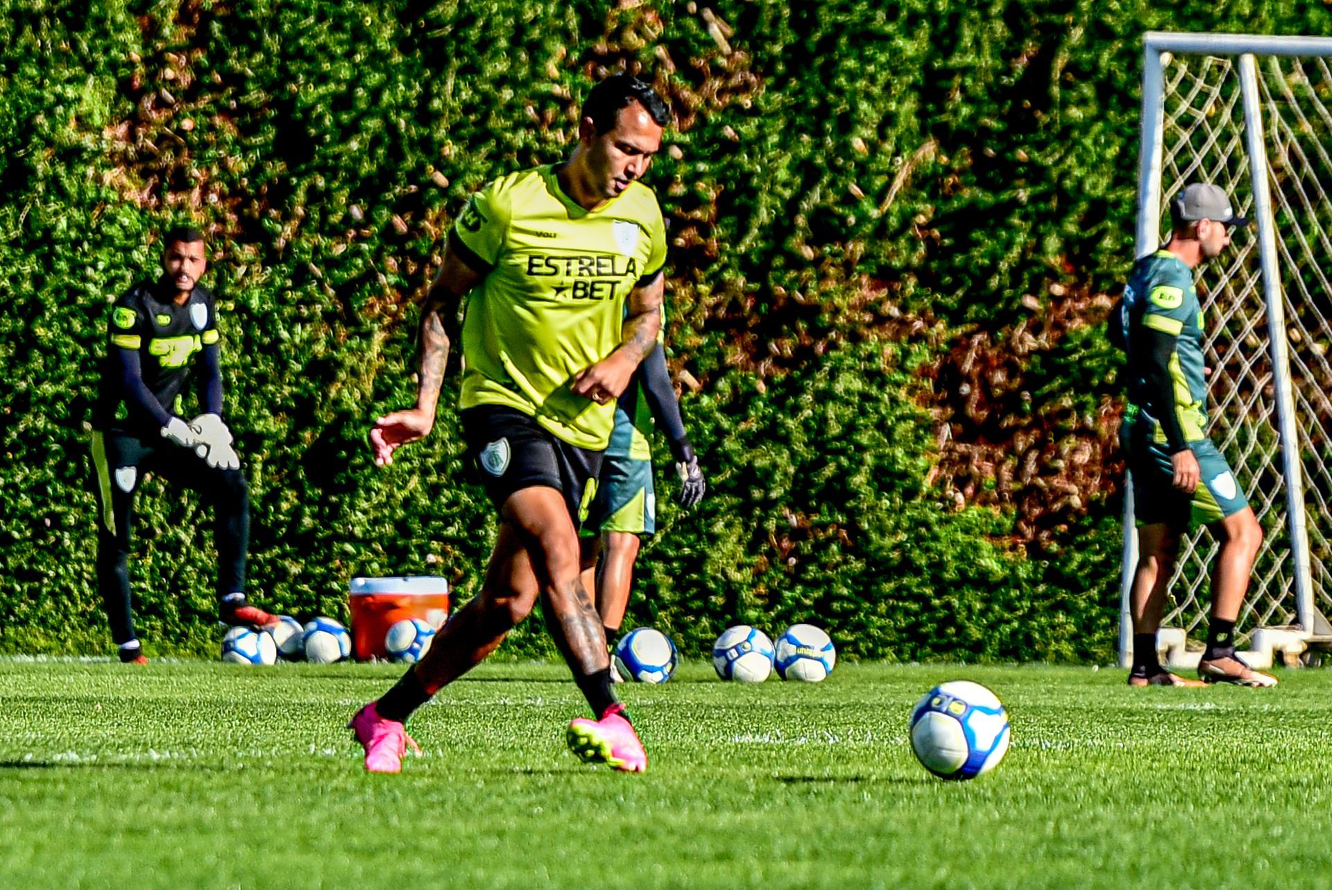 De olho no Ituano! Coelho faz último treino antes de viagem para Itu