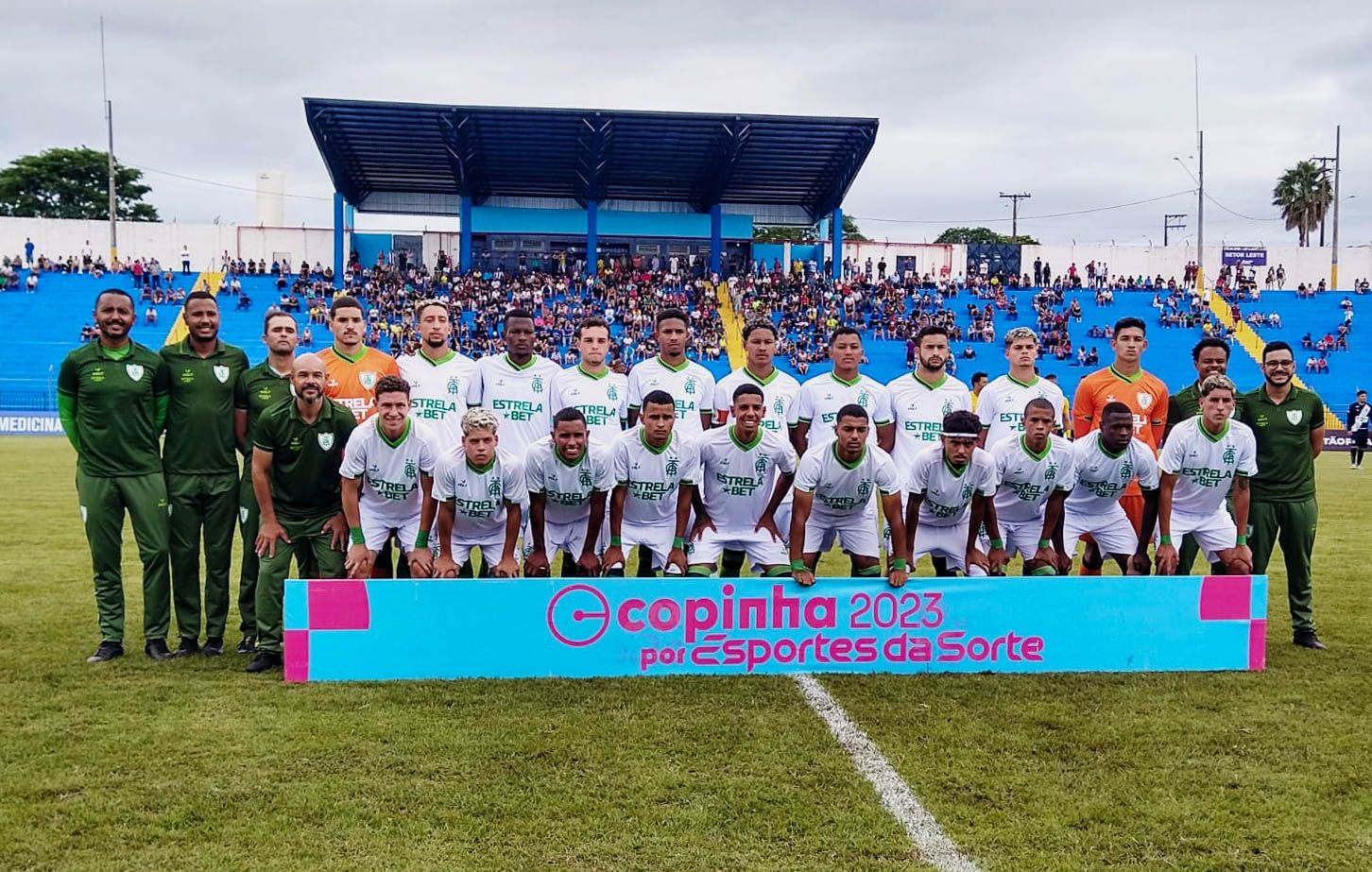 América-MG enfrenta o VOCEM pela Copa São Paulo de Futebol Júnior. Coelho tenta garantir a liderança do grupo na Copinha. 