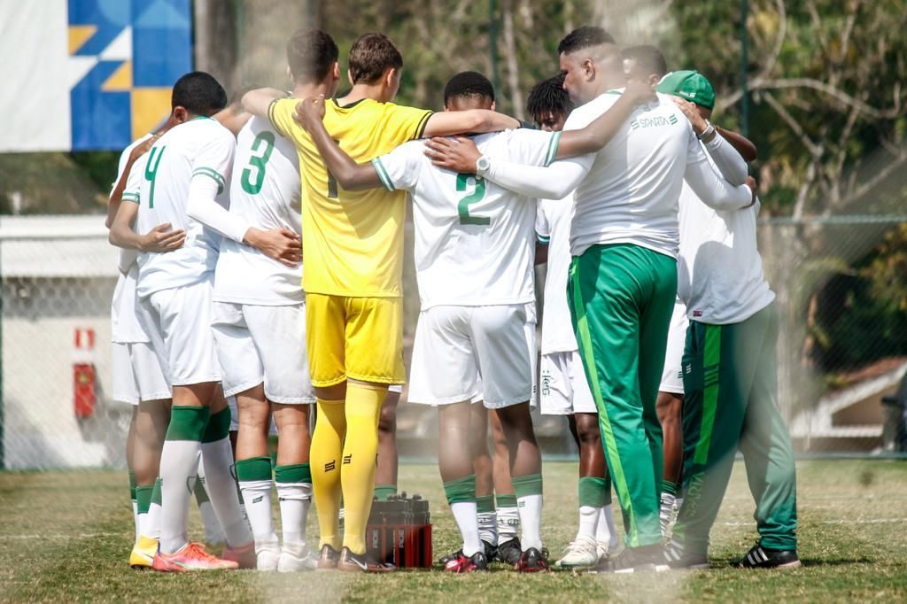 Coelhãozinho Sub-17 vence Cruzeiro em jogo-treino