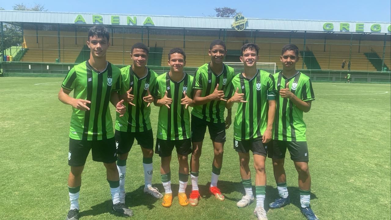 Coelhãozinho Sub-14 goleia pelo Campeonato Mineiro