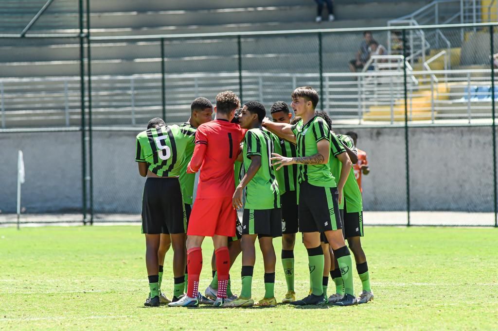 Coelhãozinho Sub-17 vence pelo Campeonato Mineiro