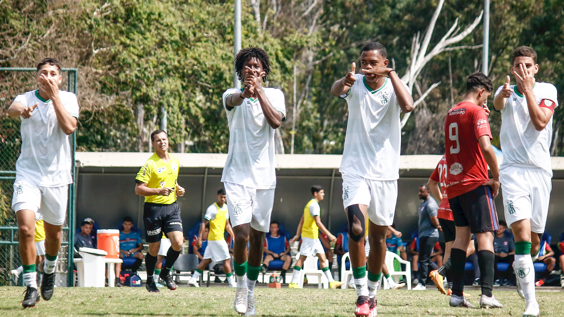 Goleada do Coelhãozinho SUB-17 no Campeonato Mineiro