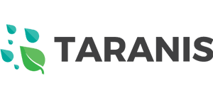 לוגו לטרניס עם עלה ירוק וטיפות מים.