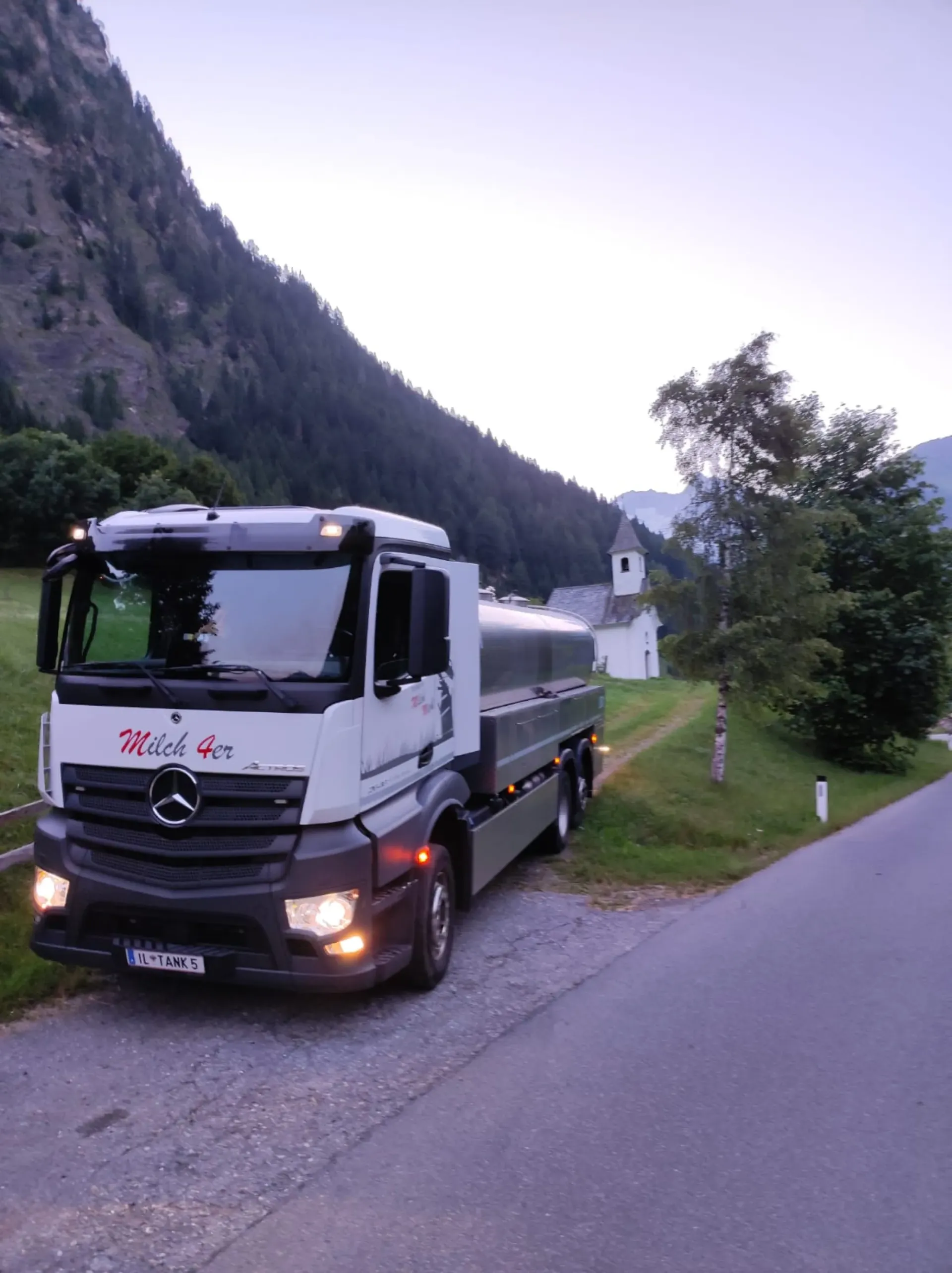 Milchtransporter Milch Michl