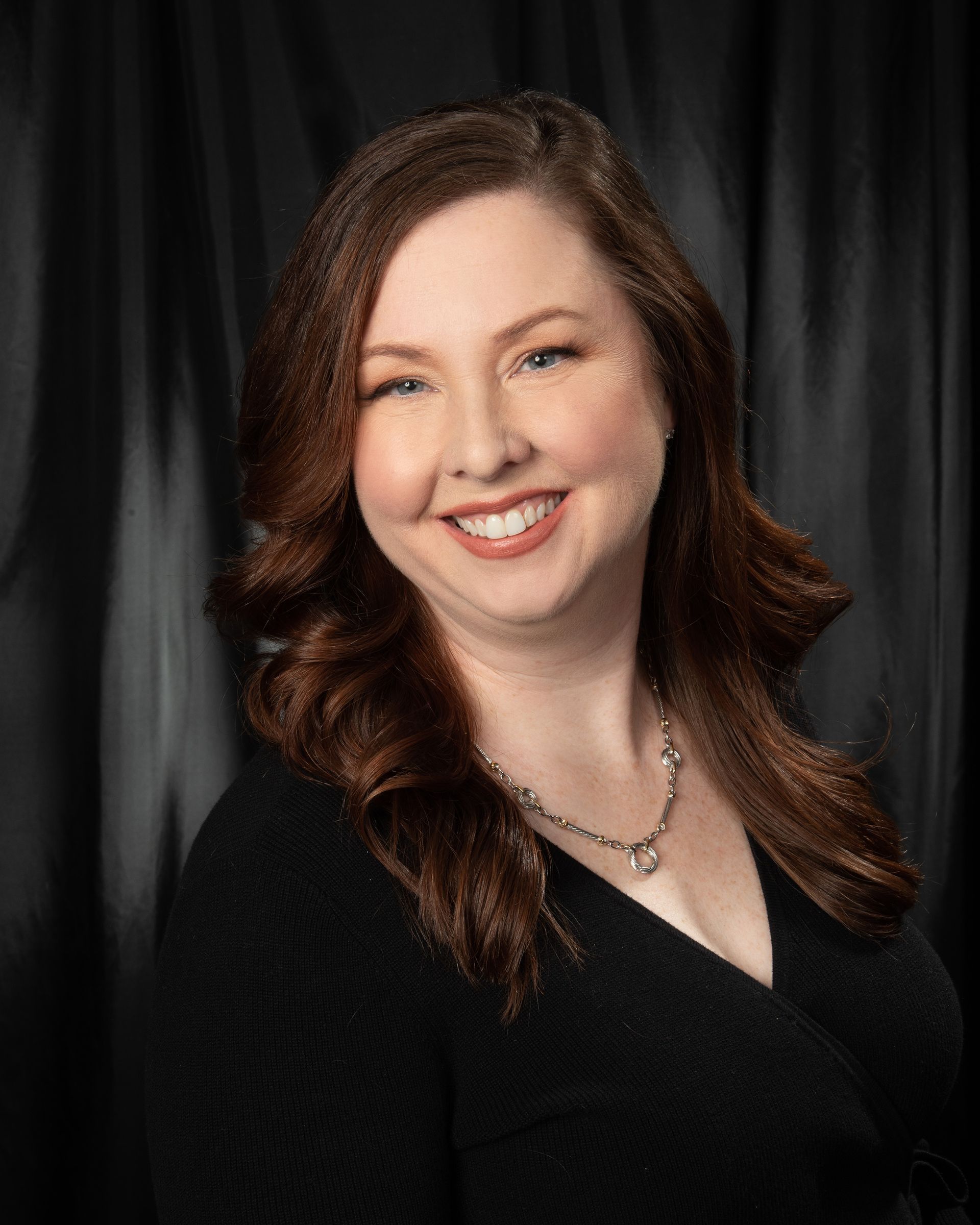 Laura—Master Stylist