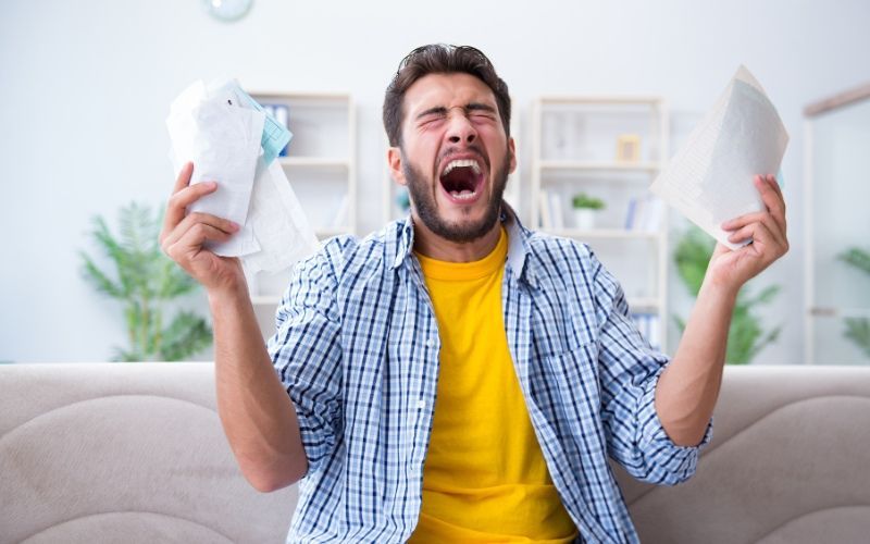 9 Warning Signs Of Debt Addiction and How to Overcome It