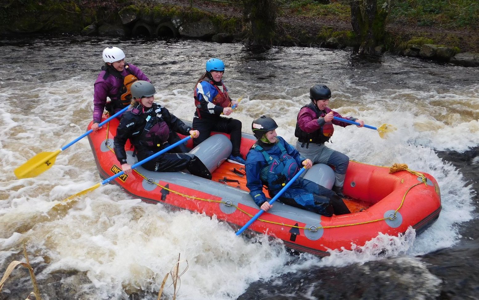 Raft Guide Training White Water Centre Wales, UK