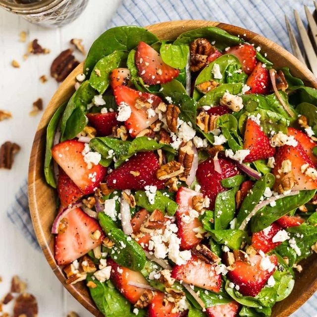 Strawberry Spinach Salad w/ Poppy Seed Dressing