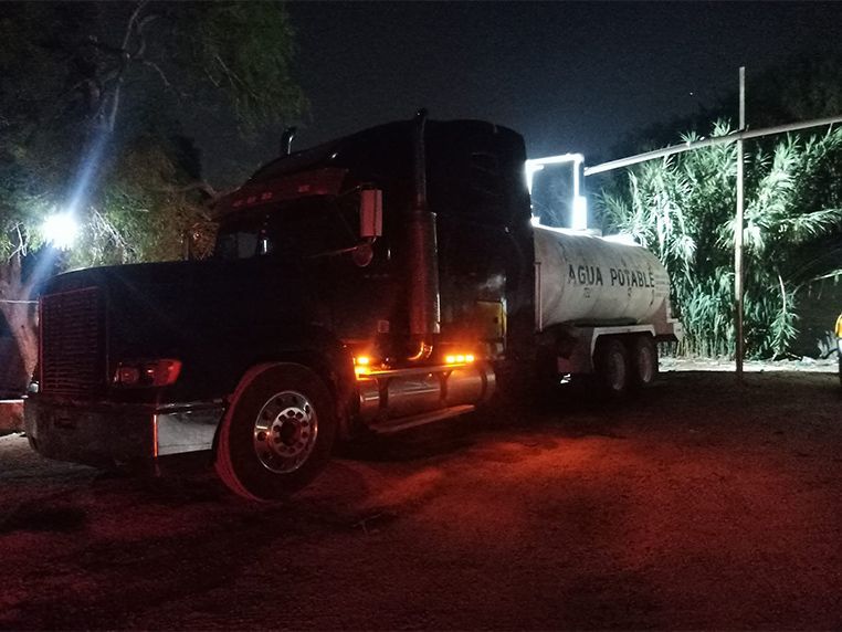 SERVICIO DE AGUA POTABLE JONATHAN