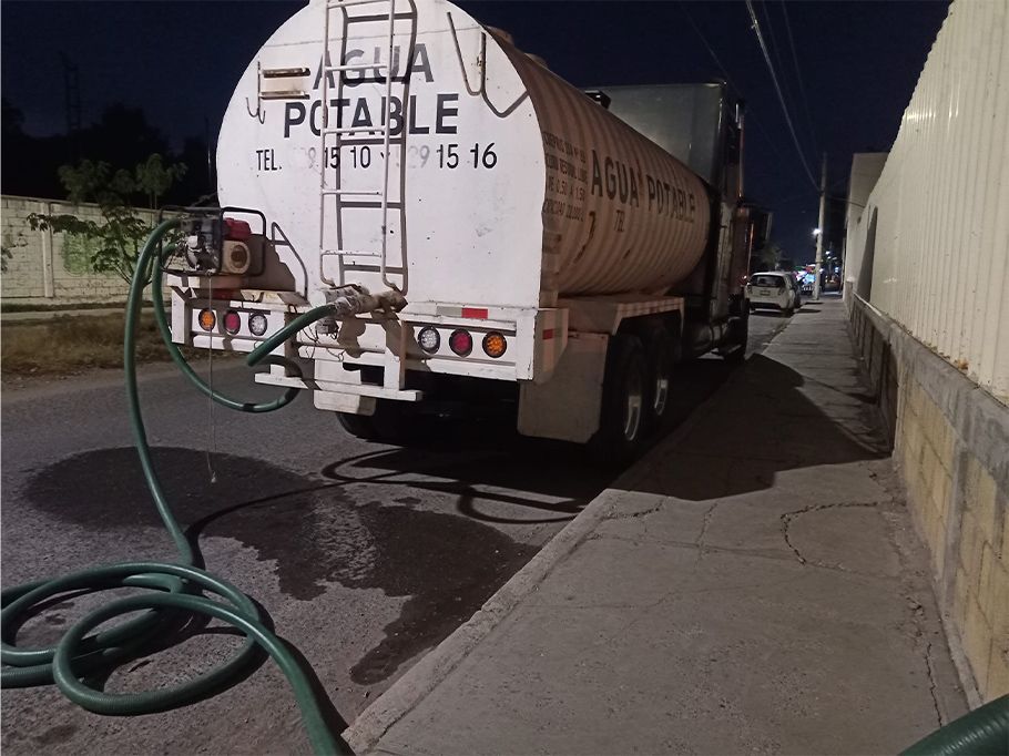 SERVICIO DE AGUA POTABLE JONATHAN