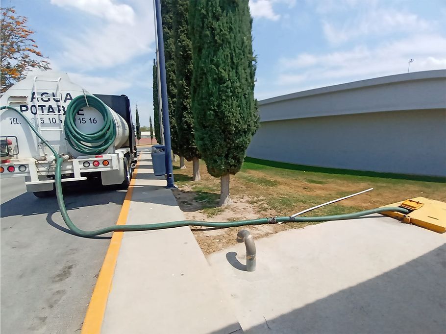 SERVICIO DE AGUA POTABLE JONATHAN