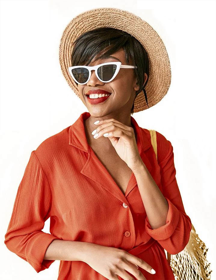 Mujer y hombre con gafas redondas: la mujer se ajusta las suyas, el hombre tiene expresión de sorpresa.