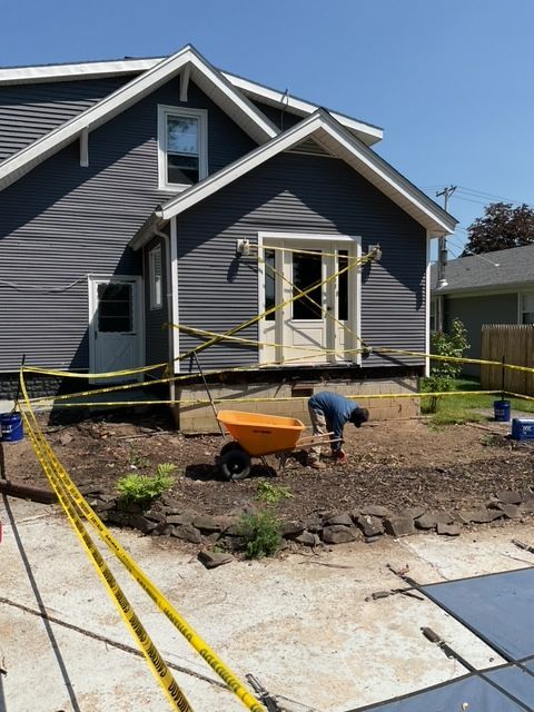 Landscaping around pool