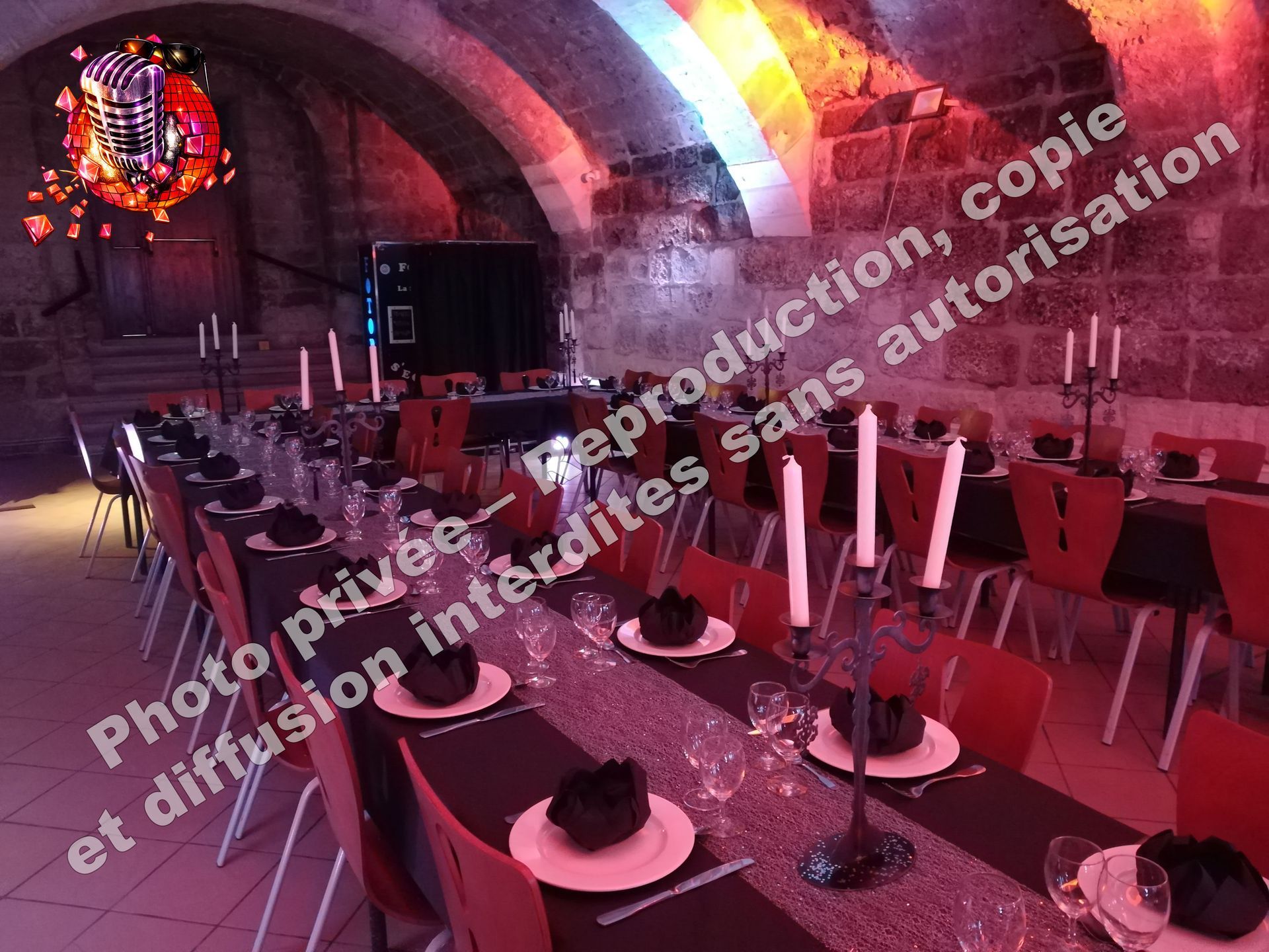 berzy le sec salle du chateau gothique soirée mariage anniversaire 
eclairage led decoratif jean eric dj animation