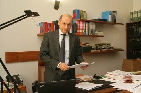 drawing up of business review