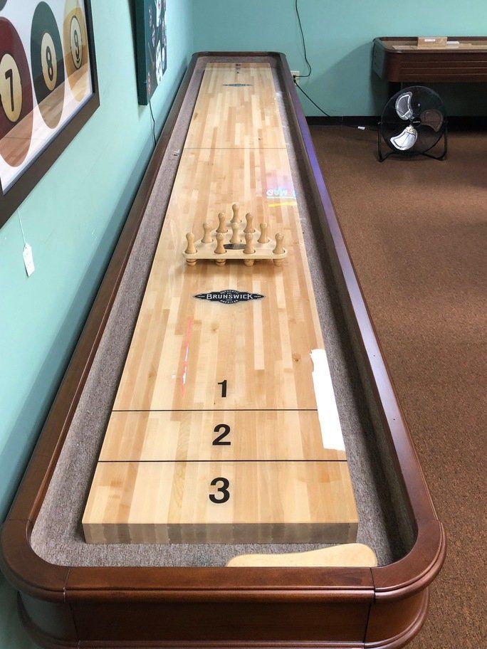 How to Spread Sand on a Shuffleboard Table