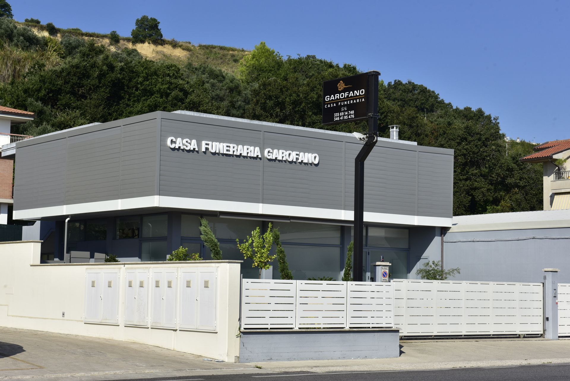 esterni casa funeraria a San Benedetto del Tronto
